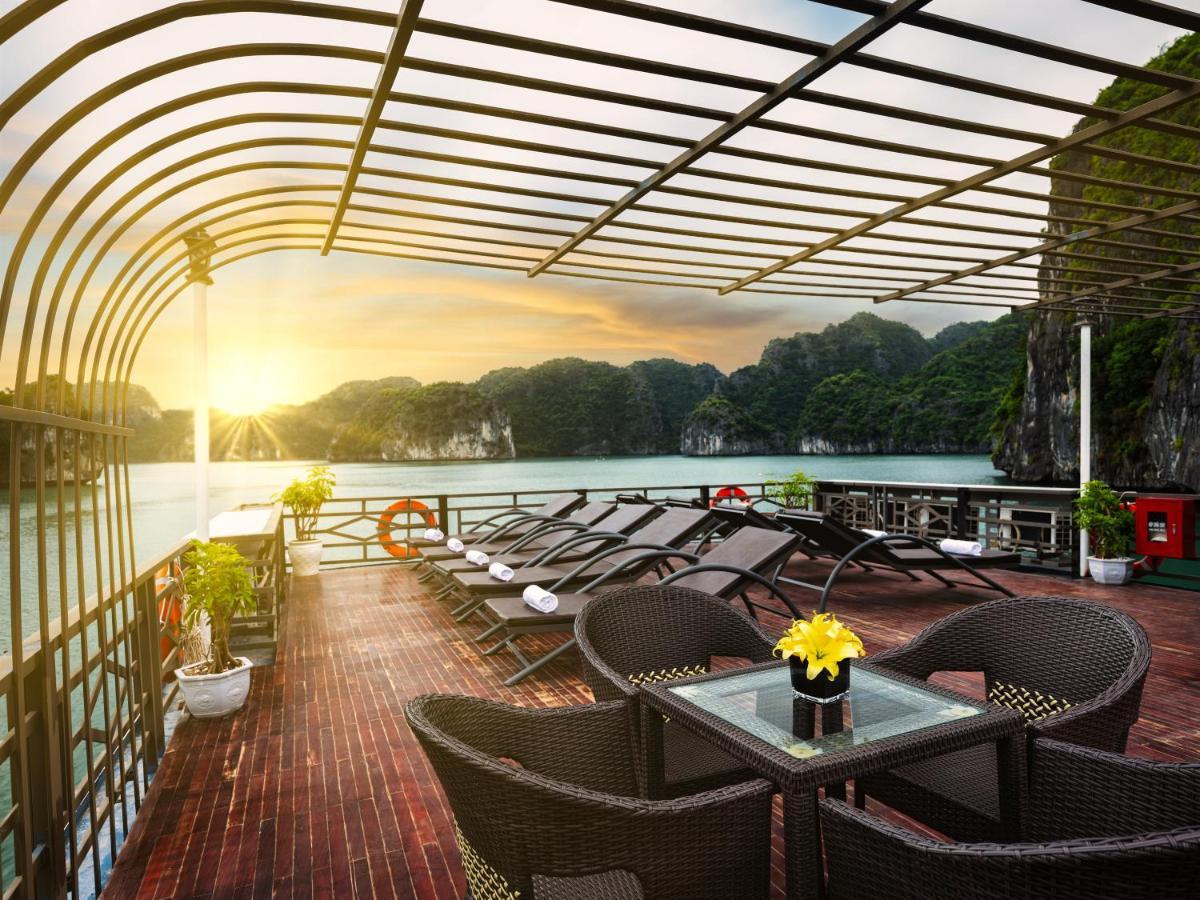 Hotel La Pandora Boutique Cruises Hạ Long Exterior foto